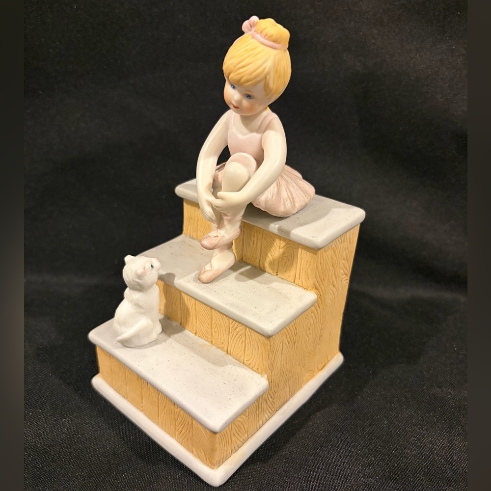 Vintage 90’s Girls Porcelain Piggy Bank Decor Willitts Designs